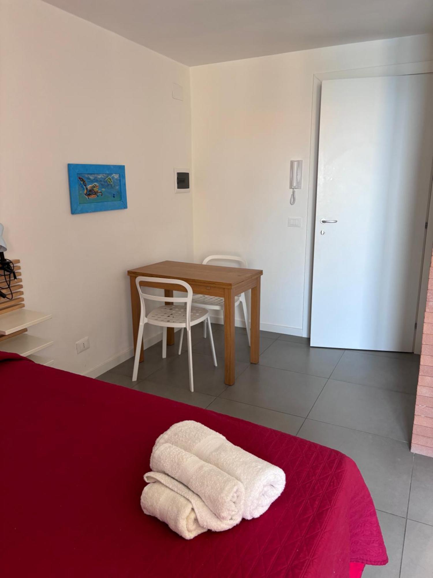 Chez Julie Apartment เชฟาลู ภายนอก รูปภาพ
